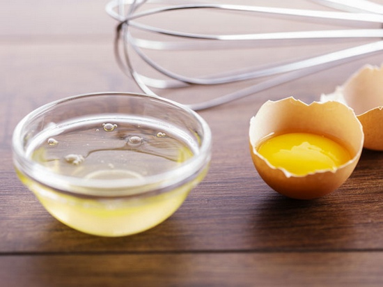 Trắng da nhờ mặt nạ trứng gà