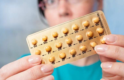 Thuốc tránh thai cũng có thể là nguyên nhân gây mụn