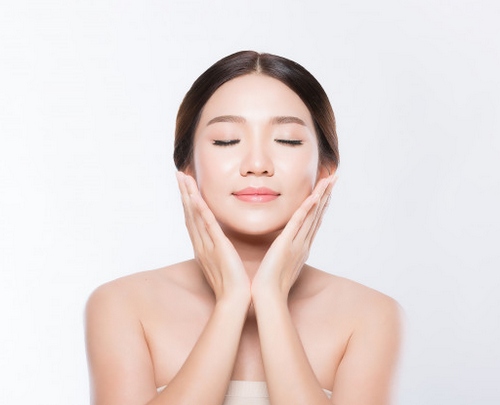 Dưỡng Ẩm Da Khô Mùa Lạnh Với Dầu Dừa
